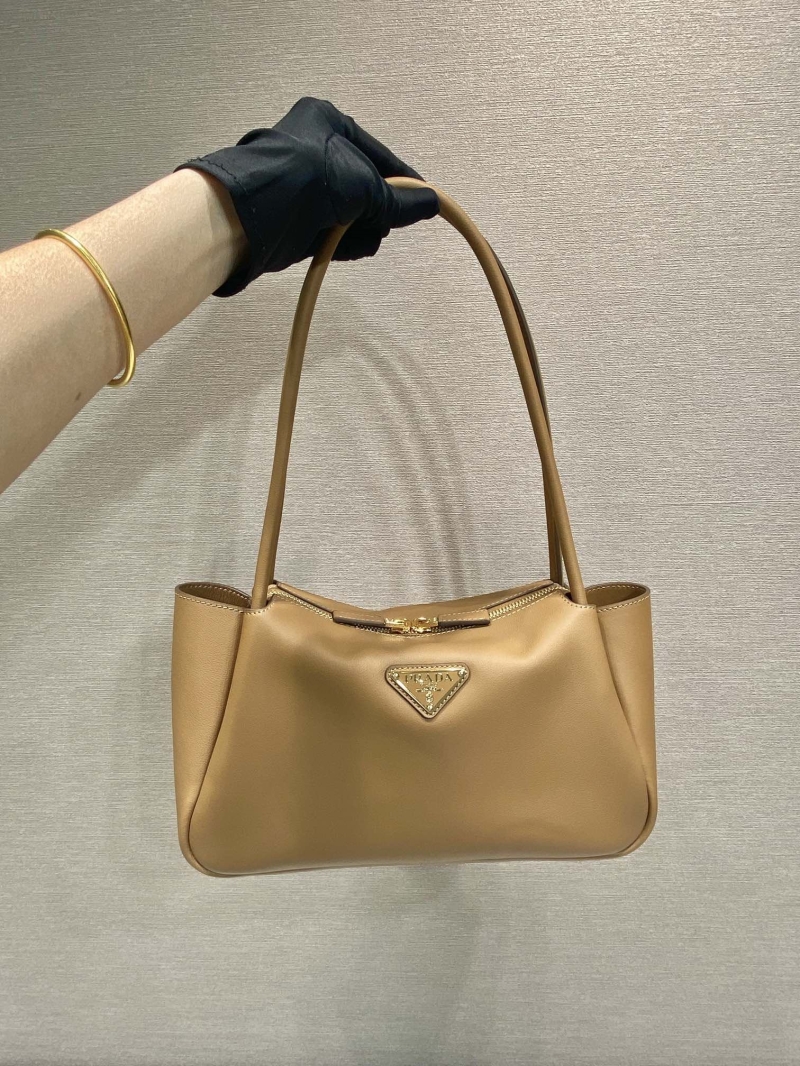 Pra*a top handle bags